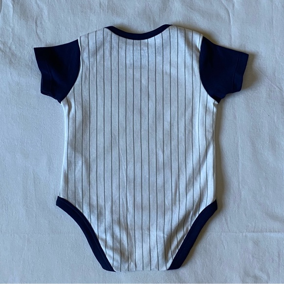 Boston Red Sox Outfit Size 6 9 Months Baseball One Piece snap MLB Pinstripe EUC - Picture 8 of 13
